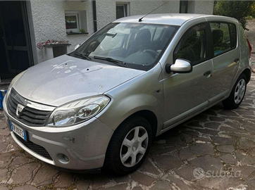 Dacia Sandero 1.4 mpi Laureate GPL