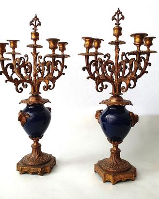 COPPIA DI CANDELABRI IN BRONZO DORATO E PORCELLANA