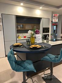 Cucina Isola con Piano Snack Evo di Mobilturi