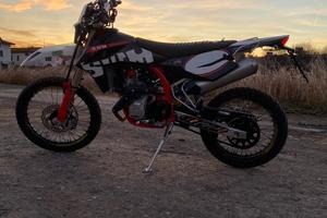 Swm 125 4T