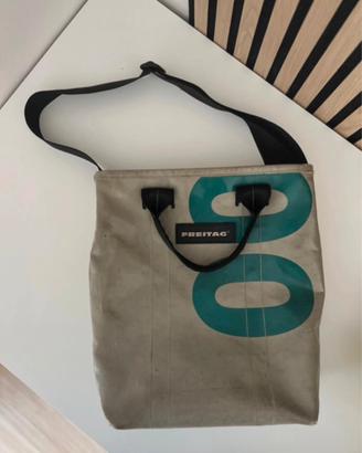 Borsa Freitag a mano o a tracolla