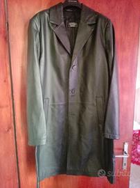 Cappotto nero in pelle