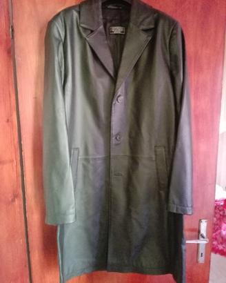 Cappotto nero in pelle