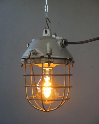 LAMPADA INDUSTRIALE RESTAURATA