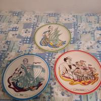 serie di tre piatti,
