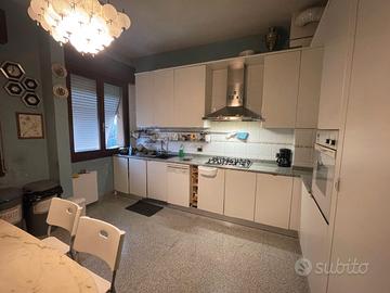 Zona Morane stanza matrimoniale arredata