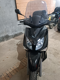 Yamaha xcity 250