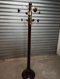 Appendiabiti in legno