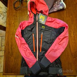 Abbigliamento da alpinismo, nuovi da negozio