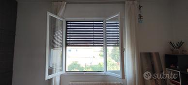 Zanzariera finestra con rallentatore
