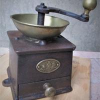 Antico macina caffè ‘800 in ferro