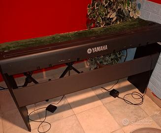pianoforte digitale con mobiletto  Yamaha P - 85