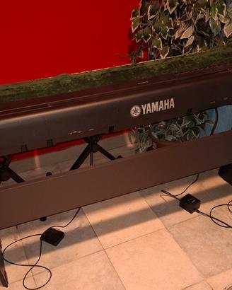 pianoforte digitale con mobiletto  Yamaha P - 85