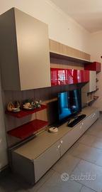 Parete attrezzata Mercantini.