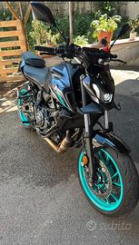 Yamaha mt-07 2024 scarico akrapovic