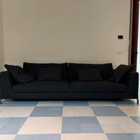 divano Charle completo di 4 cuscini