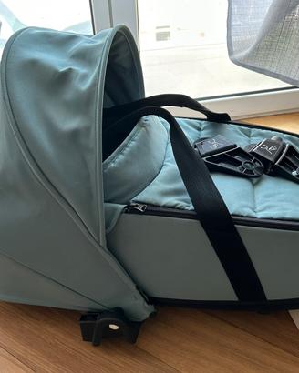 Navicella Babyzen Yoyo completa di agganci