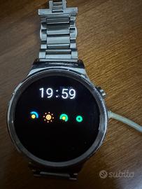 Watch Huawei per telefono anche IPhone