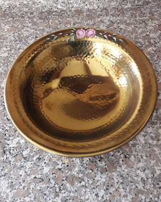 Centro tavola in ottone dipinto a mano