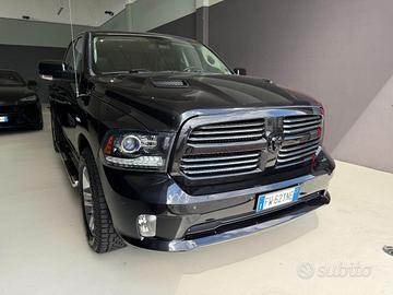 DODGE RAM 1500 SPORT- BLACK EDITION- PRONTA CONS