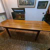 Tavolo rettangolare allungabile