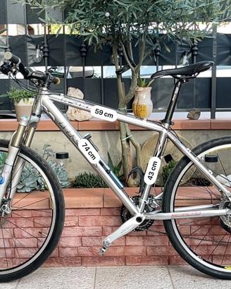 Mountain bike Trek 8500 ZR