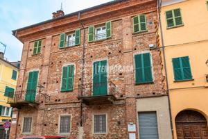 TRILOCALE IN PIENO CENTRO IN PICCOLA PALAZZINA