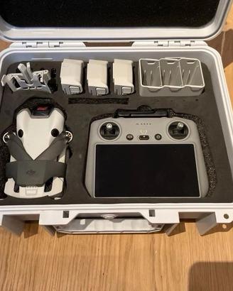 DJI Mini 4 Pro Fly More Combo