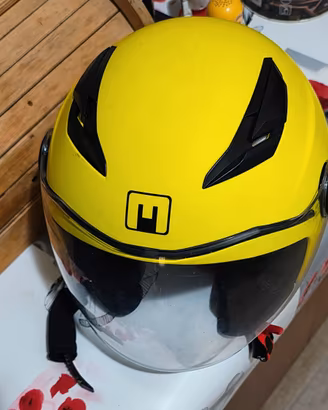 casco bambini scooter giallo 