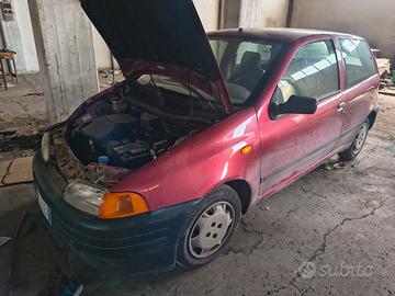 fiat punto prima serie solo  ricambi 