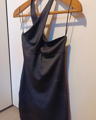 Tubino nero con scollo incrociato 