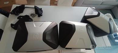 Tris Valigie Husqvarna 901