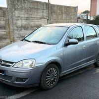 Opel corsa con soli 70.000km garantita 12 mesi