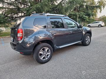 Dacia Duster 1.6 SCe GPL 4x2 Prestige