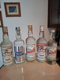 Set 5 bottiglie di vodka vintage, anni '70/'80