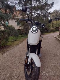 Scooter Niu UQi GT