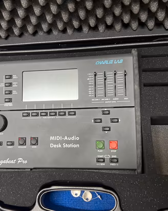 Charlie Lab Megabeat Pro MIDI/Audio Desk Station