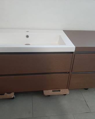 Mobile bagno sospeso con lavabo integrato