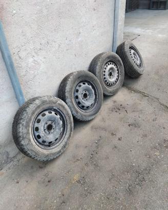 Gomme e cerchi Ford