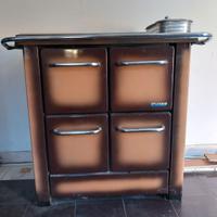 Stufa a legna cucina