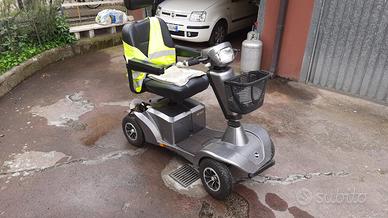 Scooter per la Mobilità Sterling S700