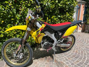 SUZUKI VALENTI RME 50