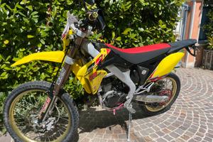 SUZUKI VALENTI RME 50