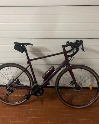 Bicicletta Gravel Triban Subcompact 520