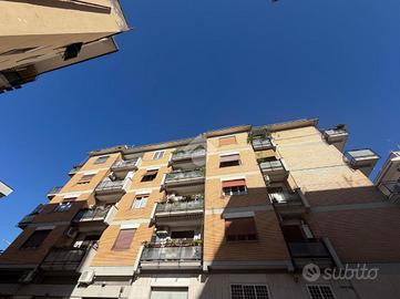 2 LOCALI A ROMA