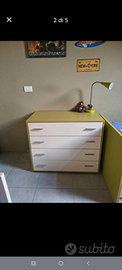 Letto singolo con cassettiera e due cubotti