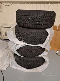 4 gomme invernali 235/55 R18 extra load