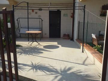 Ippocampo villetta a schiera al mare