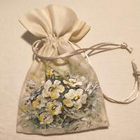 Sacchettino portagioie in raso dipinto a mano