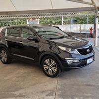 Kia Sportage 1.7 CRDi High Tech *Panorama-Navi-Pel